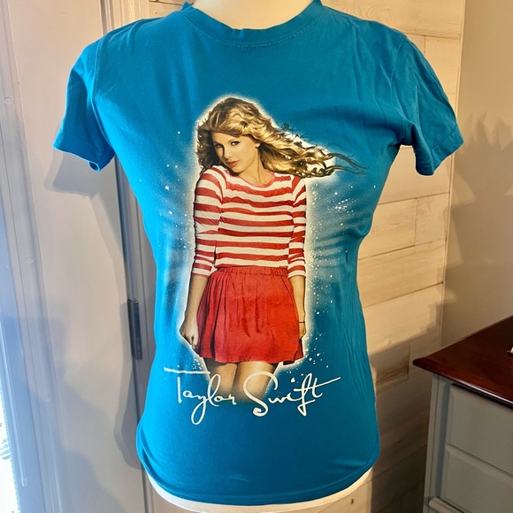 Rare 2011 Speak Now World Tour Taylor Swift T-Shirt - Picture 3 of 10
